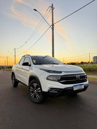 FIAT TORO 2.0 16V TURBO DIESEL FREEDOM 4WD AT9 FIAT TORO 2.0 16V TURBO DIESEL FREEDOM 4WD AT9